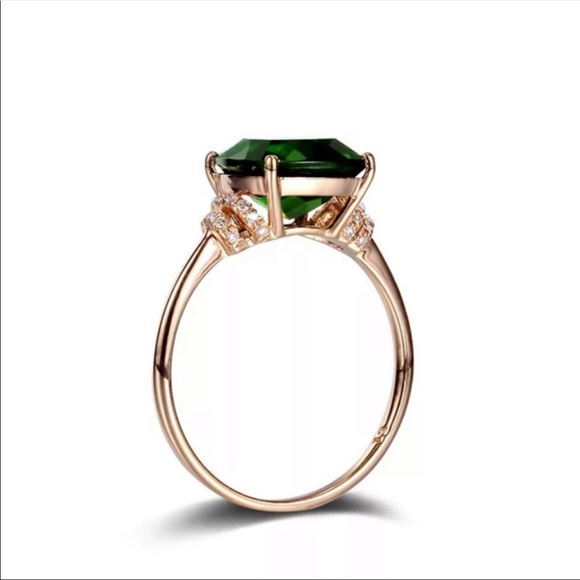New Rose Gold Green Emerald Ring - Picture 3 of 7